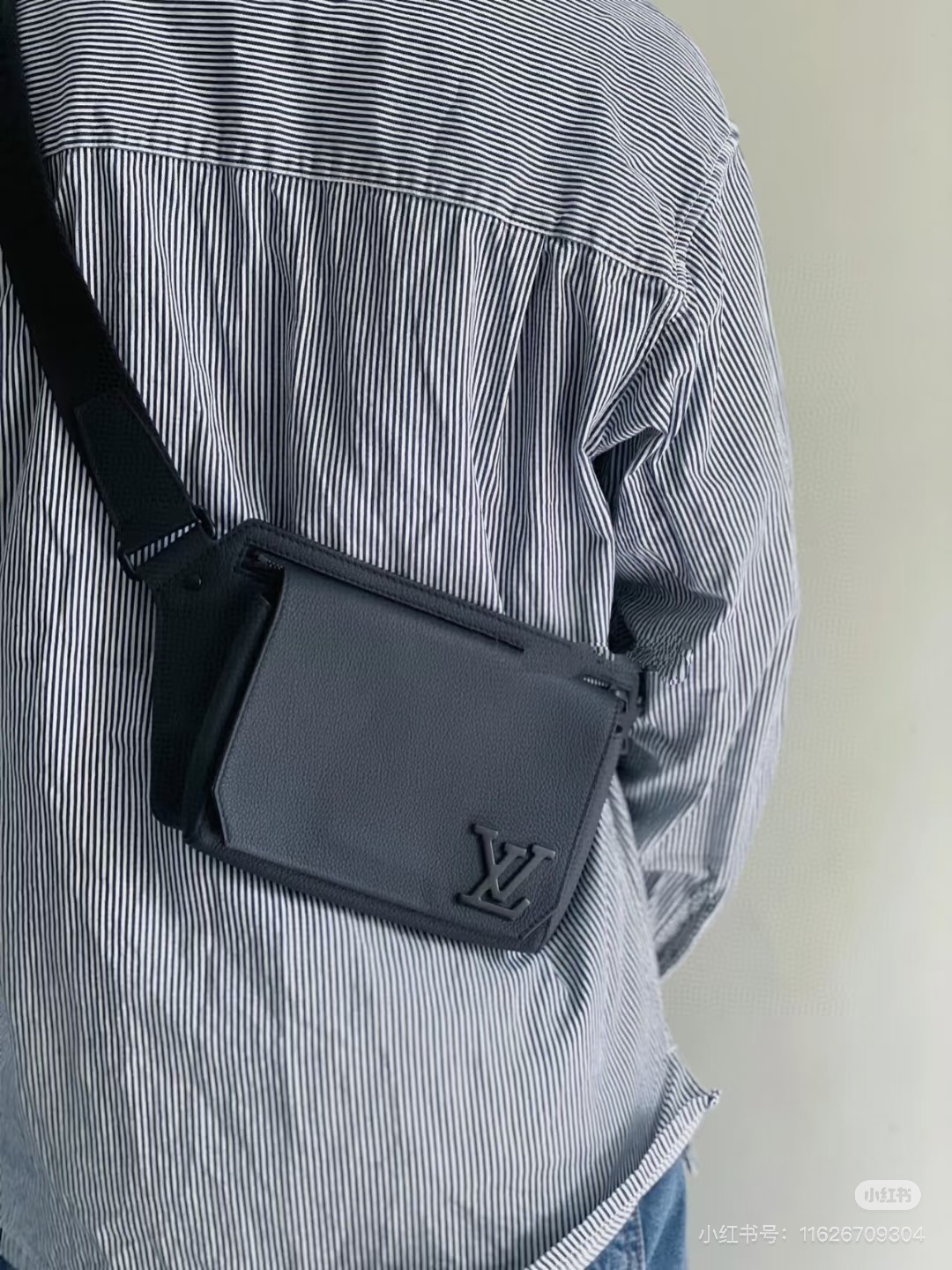 2026124173318640 570